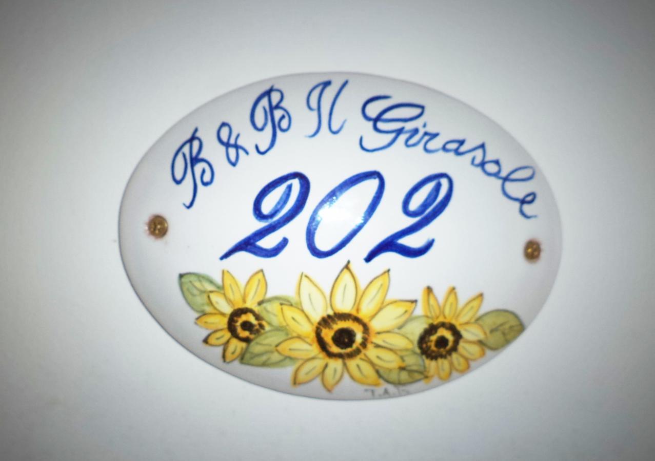 Il Girasole Bed & Breakfast วีโบ วาเลนเซีย ภายนอก รูปภาพ