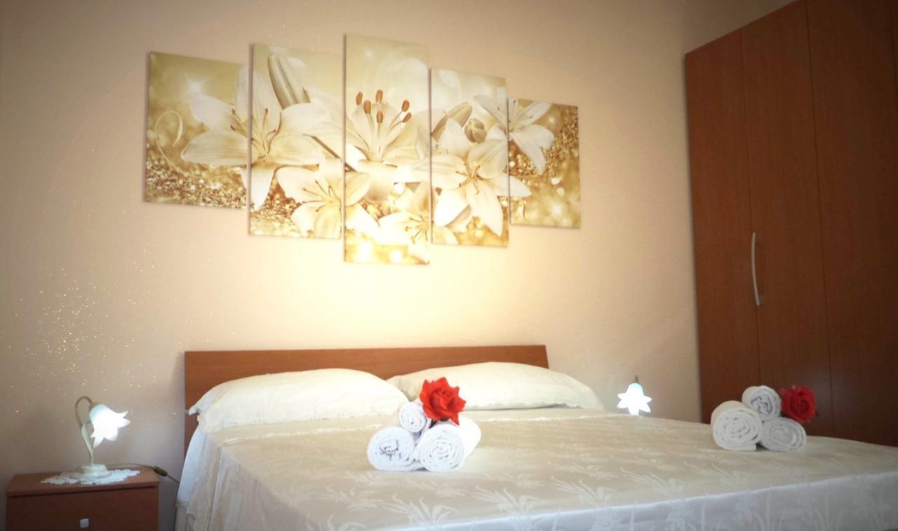 Il Girasole Bed & Breakfast วีโบ วาเลนเซีย ภายนอก รูปภาพ